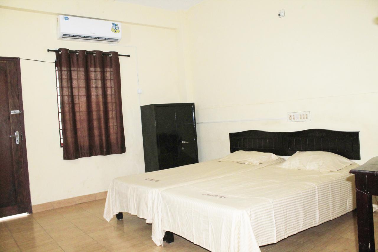 Mm Tourist Home Mangalapadi Exterior photo